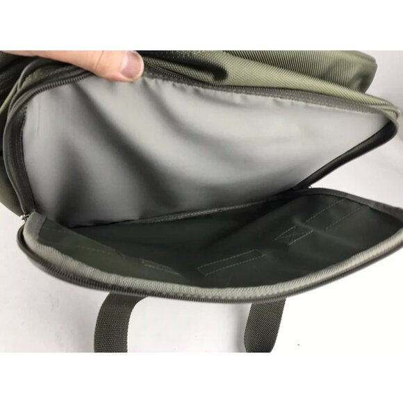 Delsey Unisex Adults Green Outer Zip Pocket Double Top Handle Luggage Bag - Picture 9 of 10